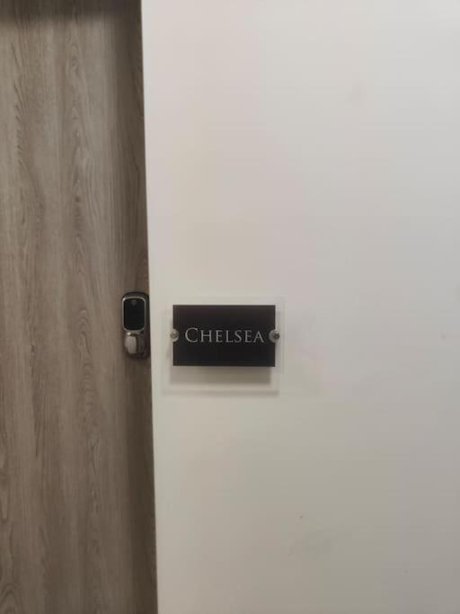 Chelsea 2 Bedroom Promenade Apartment ブラックプール エクステリア 写真